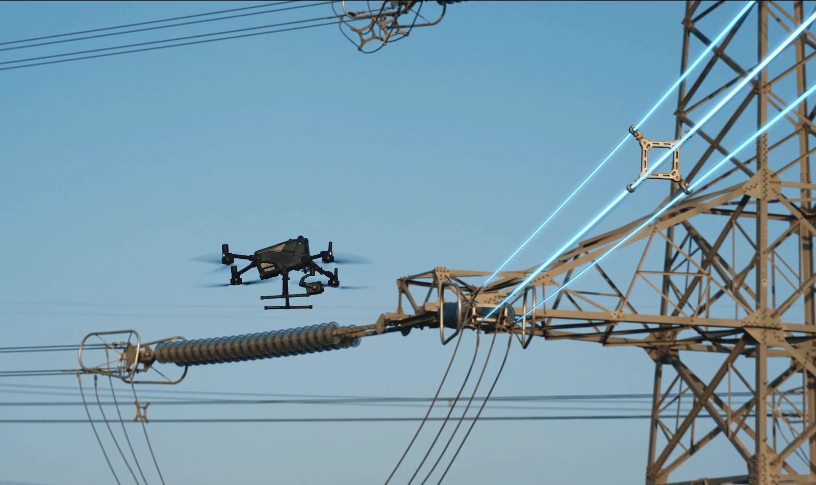 DJI Matrice 400 în inspecție la linii electrice de înaltă tensiune